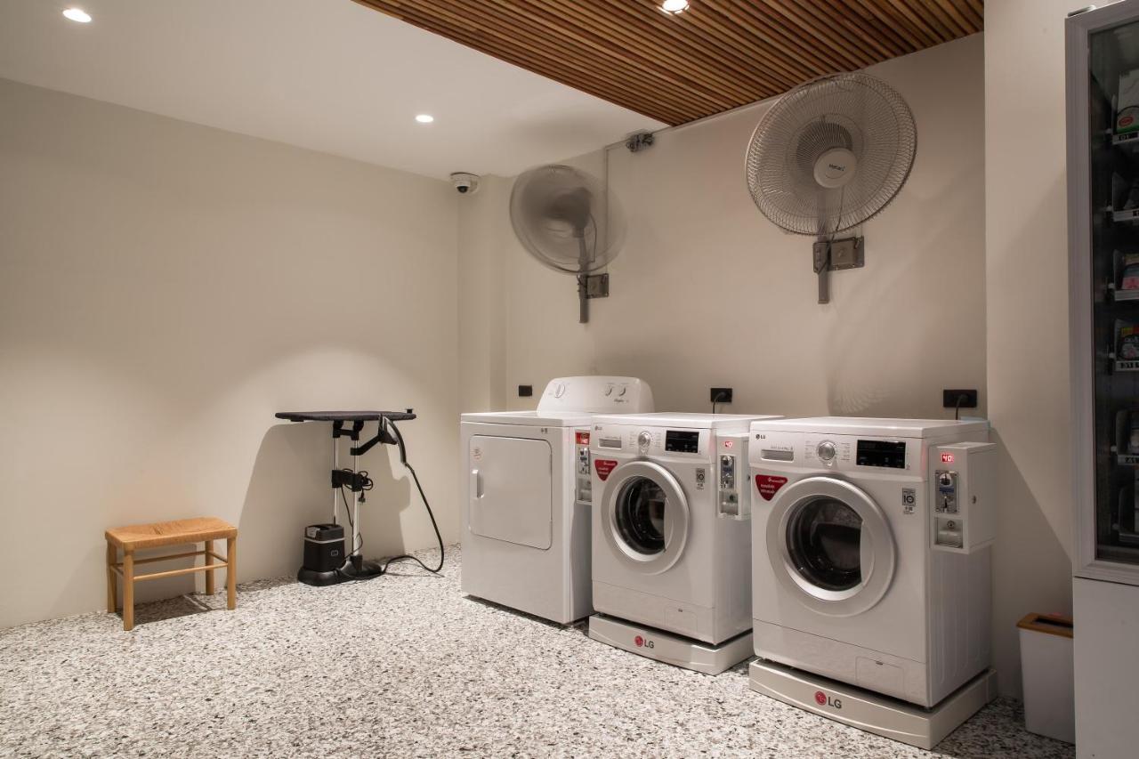 Double B Hostel Bangkok Dış mekan fotoğraf