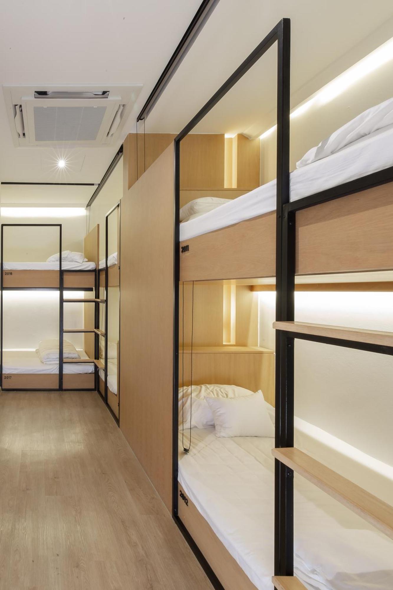 Double B Hostel Bangkok Dış mekan fotoğraf