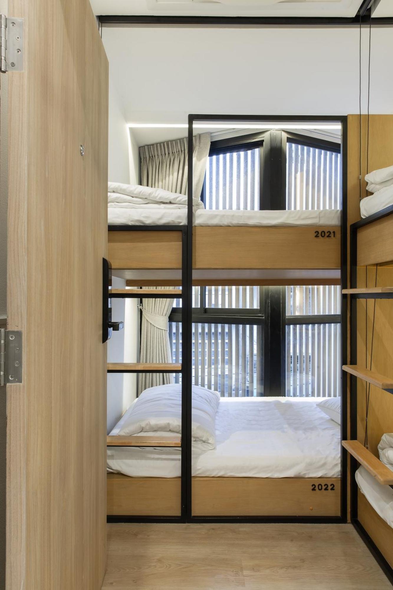 Double B Hostel Bangkok Dış mekan fotoğraf